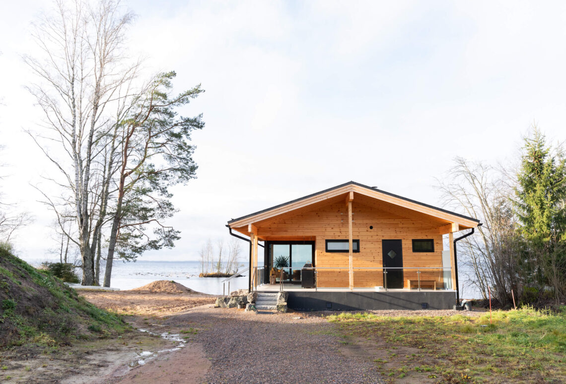 Hirsihuvila Säkylässä Pyhäjarvellä